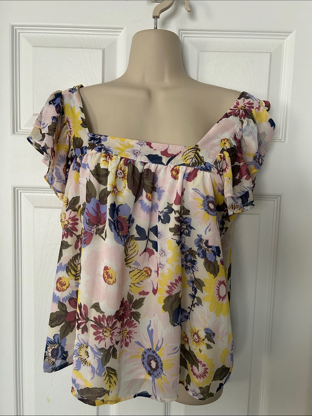 JustFab Pastel Floral Square-Neck Ruffle Sleeve Blouse